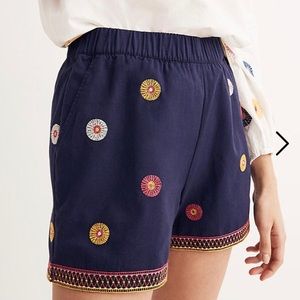 Madewell Embroidered Pull on Shorts in Navy